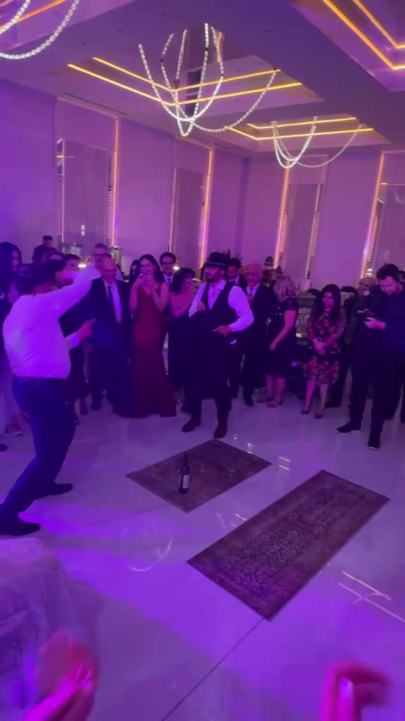 Baba Karam — Persian Wedding Dance (بابا کرم)